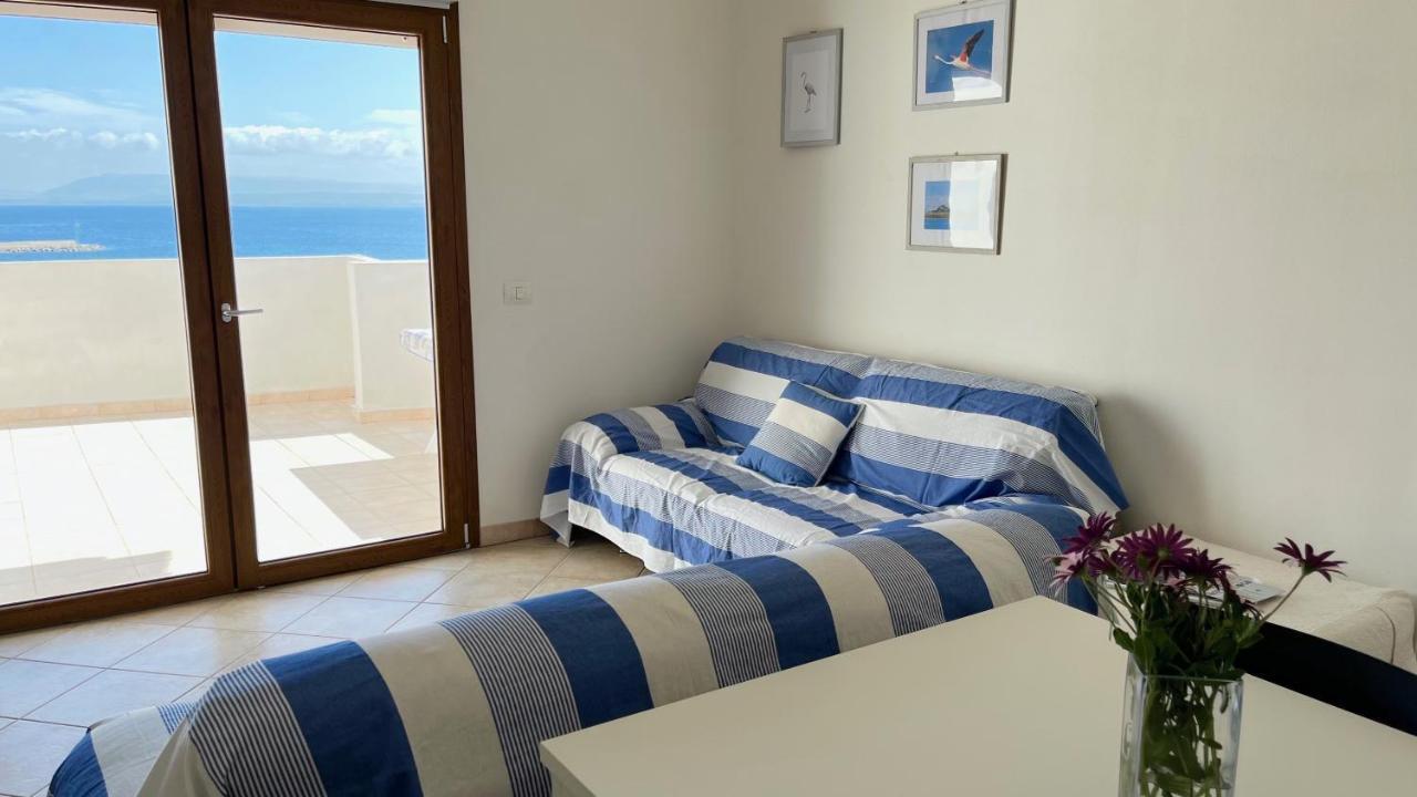 Attici Con Terrazzo Vista Mare Apartment Calasetta Exterior photo